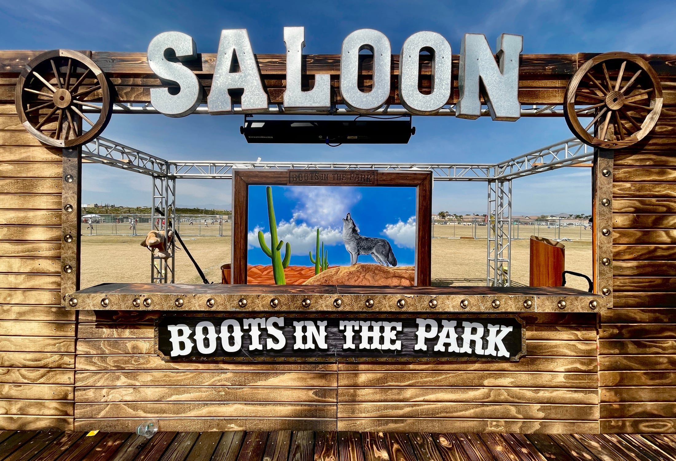 LIVE PAINTING TIM McGraw Boots in the Park