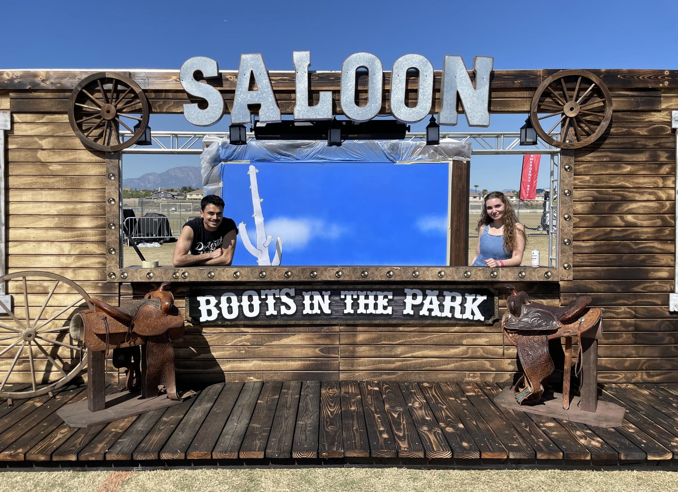 LIVE PAINTING TIM McGraw Boots in the Park